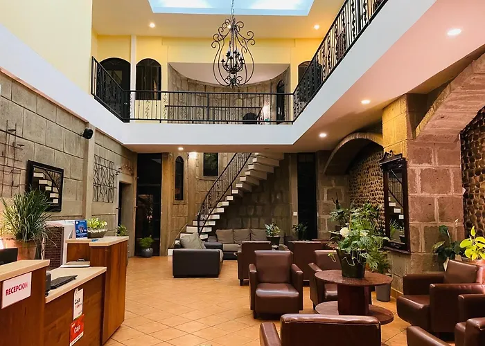 Hotel Leon Inn