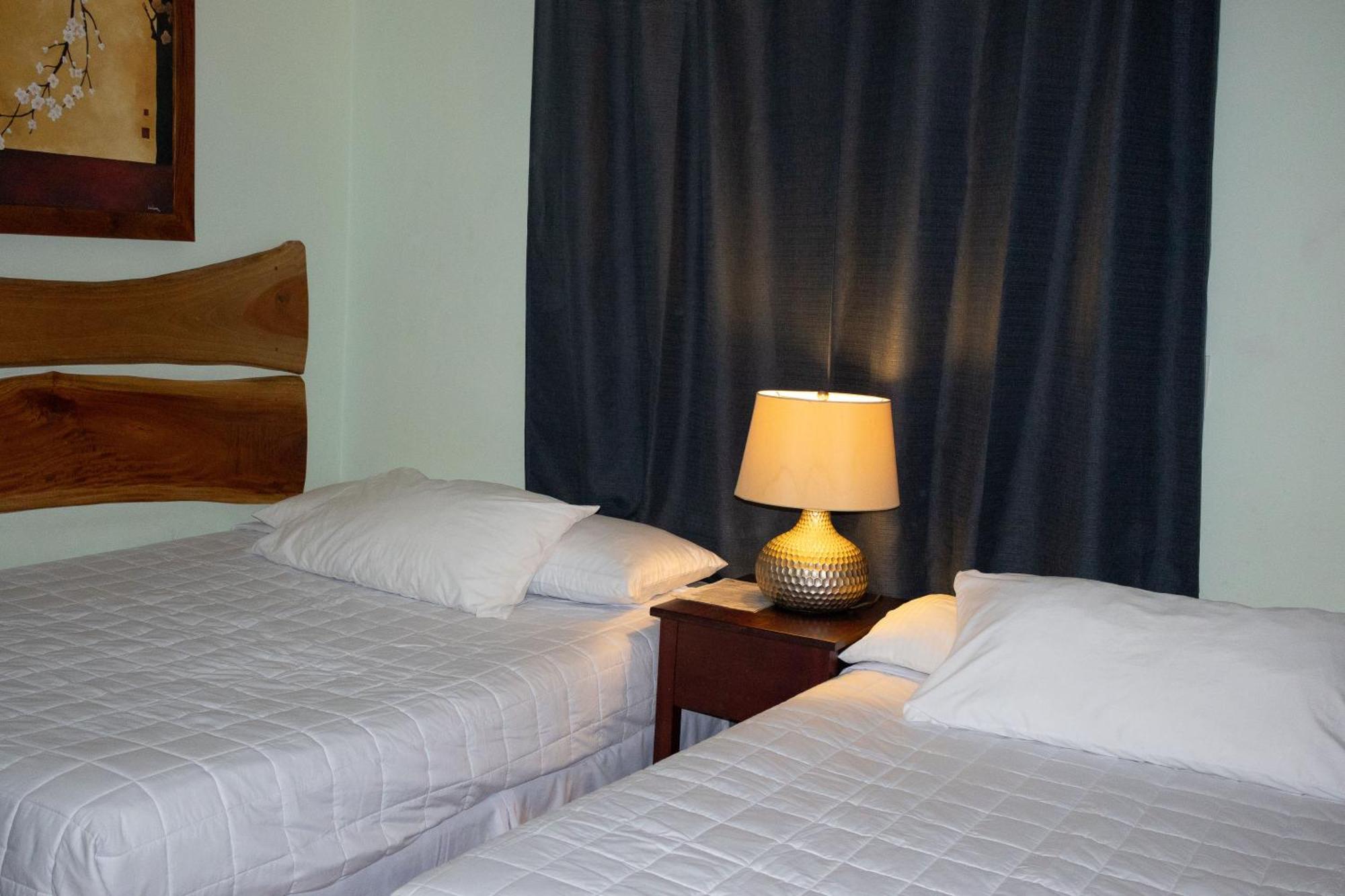 Hotel Leon Inn